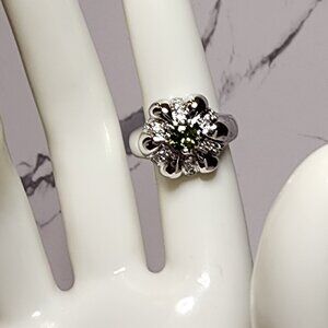 Flower Bud Fashion Ring with Green Stone